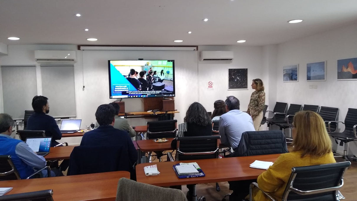Visita de colegas del Instituto Interdisciplinario del Agua – RUKAKO de la Universidad Católica de Temuco, Chile. Visita de colegas del Instituto Interdisciplinario del Agua – RUKAKO de la Universidad Católica de Temuco, Chile.