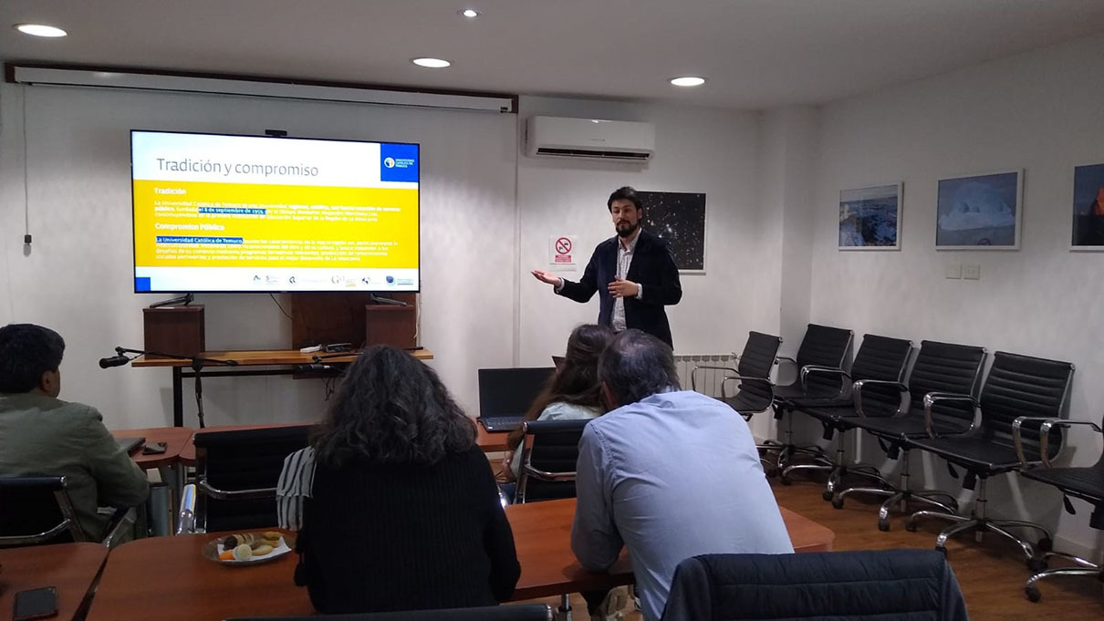 Visita de colegas del Instituto Interdisciplinario del Agua – RUKAKO de la Universidad Católica de Temuco, Chile. Visita de colegas del Instituto Interdisciplinario del Agua – RUKAKO de la Universidad Católica de Temuco, Chile.