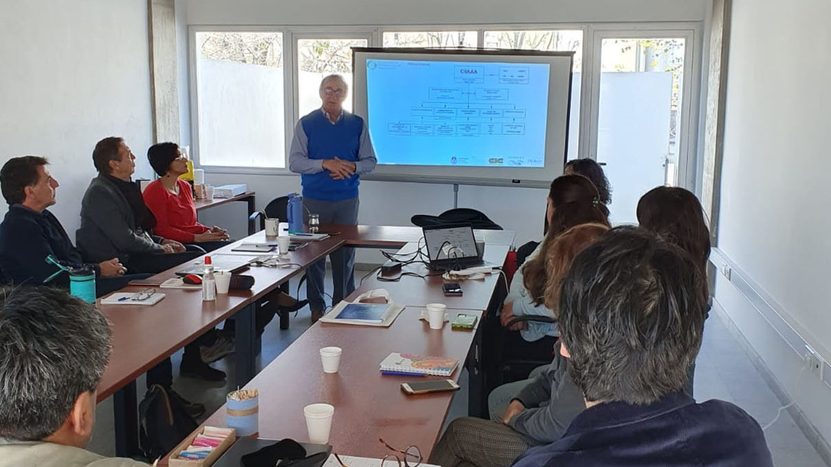 Visita de colegas del Instituto Interdisciplinario del Agua – RUKAKO de la Universidad Católica de Temuco, Chile. Visita de colegas del Instituto Interdisciplinario del Agua – RUKAKO de la Universidad Católica de Temuco, Chile.